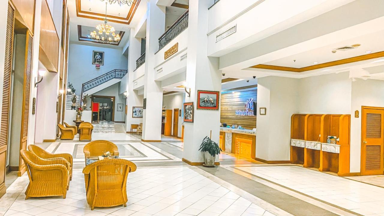 K Park Grand Hotel Sha Plus Certified Surat Thani Bagian luar foto