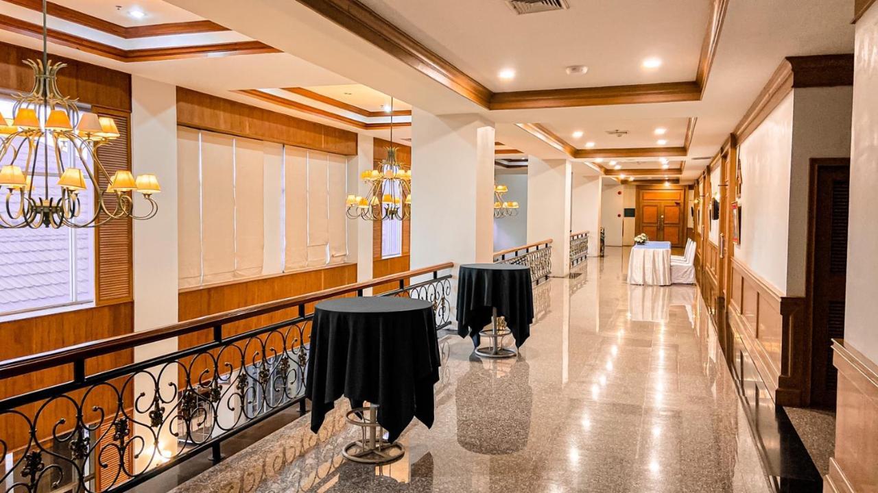 K Park Grand Hotel Sha Plus Certified Surat Thani Bagian luar foto