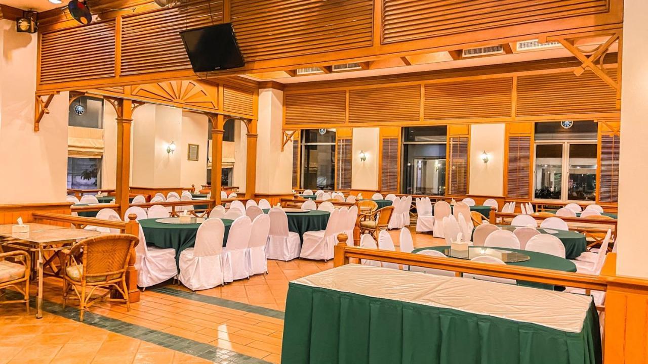 K Park Grand Hotel Sha Plus Certified Surat Thani Bagian luar foto