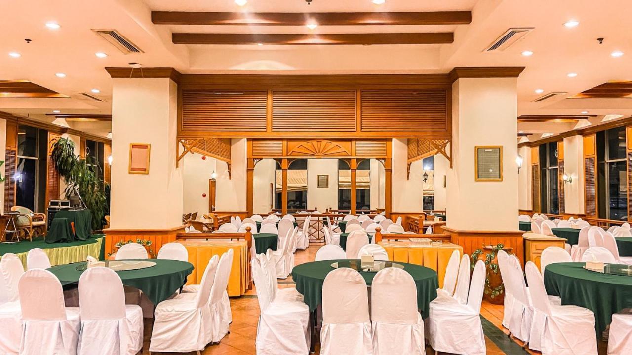 K Park Grand Hotel Sha Plus Certified Surat Thani Bagian luar foto
