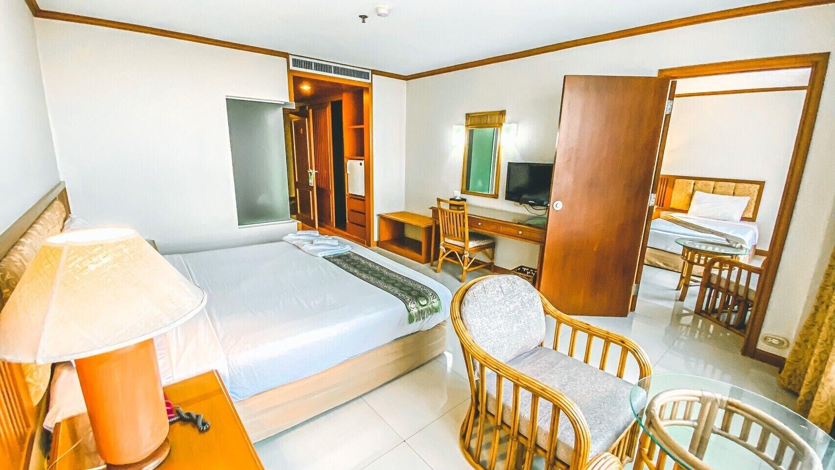 K Park Grand Hotel Sha Plus Certified Surat Thani Bagian luar foto